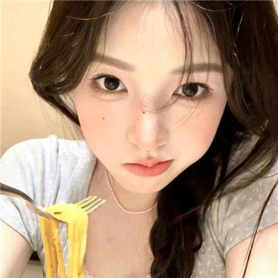 阳台上的女人们